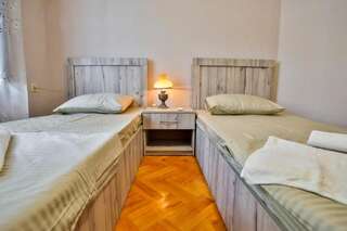 Мини-отель Guest House Wineland Кутаиси Двухместный номер с 2 отдельными кроватями-3